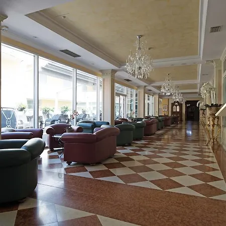 Grand Liberty 4* Рива-дель-Гарда