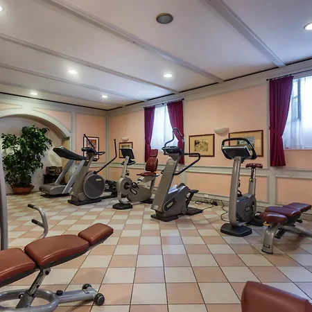 Готель Grand Liberty