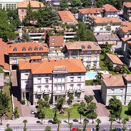 Готель Grand Liberty