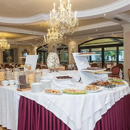 Готель Grand Liberty 4*
