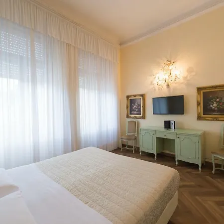 Grand Liberty 4* Рива-дель-Гарда