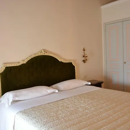 Grand Liberty 4* Рива-дель-Гарда